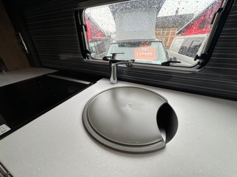 Swift Kon Tiki 669 11