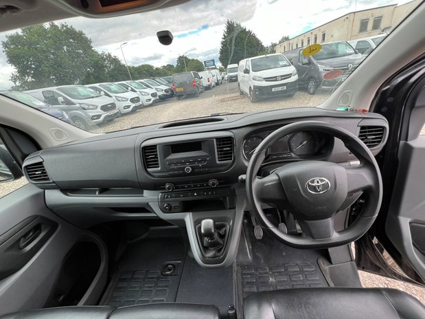 Toyota Proace MWB L2H1 Low Roof Active 2700 Air Con EURO 6 NO VA 27