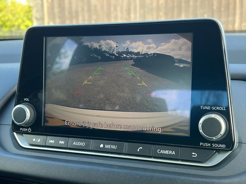 Nissan Qashqai DIG-T ACENTA PREMIUM DCT MHEV 27