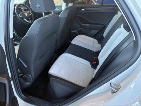 Volkswagen T-Roc 1.5 TSI Style DSG Euro 6 (s/s) 5dr 15