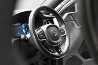 Volvo XC60 2.0 XC60 R-Design B4 MHEV AWD Auto 4WD 5dr 4