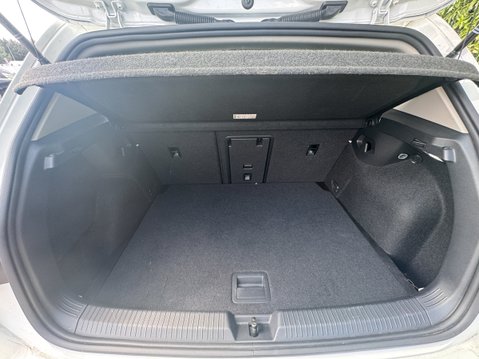 Volkswagen Golf 1.0 TSI Life Hatchback 5dr Petrol Manual Euro 6 (s/s) (110 ps) 10