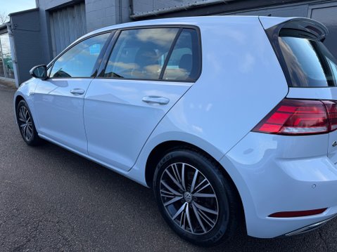 Volkswagen Golf SE NAVIGATION TSI EVO 16