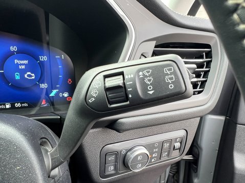 Ford Kuga 2.5 Duratec 14.4kWh Vignale SUV 5dr Petrol Plug-in Hybrid CVT Euro 6 (s/s) 23