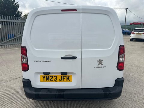Peugeot Partner BLUEHDI PROFESSIONAL PREMIUM PLUS L1 4