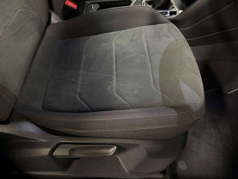 Volkswagen Tiguan 2.0 Tiguan Elegance TDI DSG Auto 5dr 18