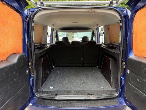 Vauxhall Combo 1.6 CDTi 2300 16v Sportive Panel Van 6dr Diesel Manual FWD L2 H1 (s/s) (137 16