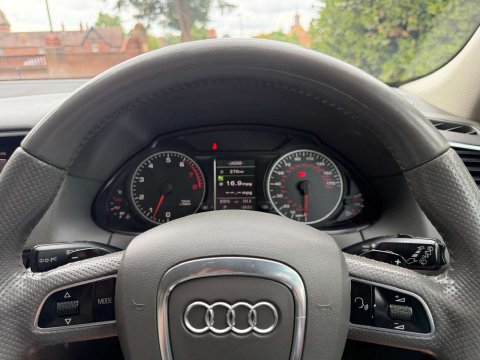 Audi Q5 3.2 v6 Petrol Auto (ulez) 9