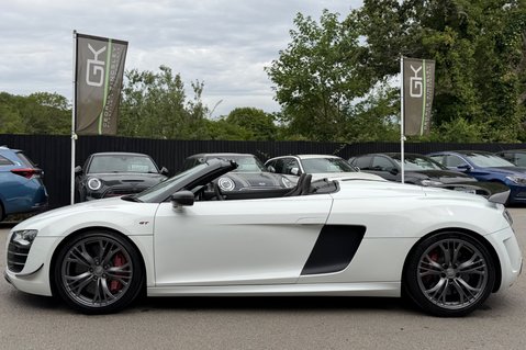 Audi R8 GT QUATTRO V10 SPYDER - 1 OF 33 - BUCKET SEATS -CERAMIC BRAKES 32