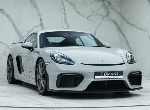 Porsche Cayman GT4 (718) 2