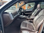 Porsche Cayenne 3.0 V6 E-Hybrid S 5dr Petrol Plug-in Hybrid TiptronicS 4WD Euro 6 (416ps) 9