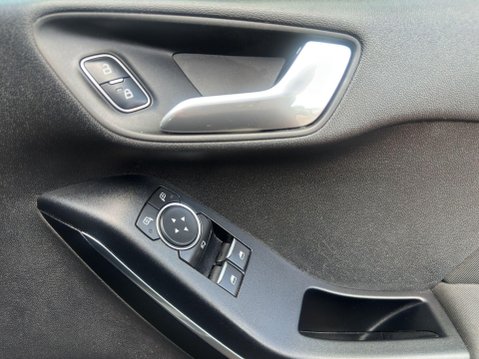 Ford Fiesta 1.0T EcoBoost Titanium Euro 6 (s/s) 5dr 59