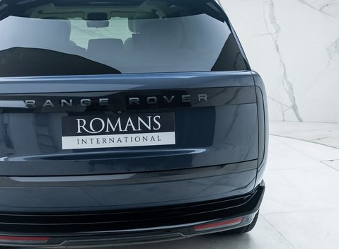 Land Rover Range Rover P460e Autobiography LWB 33