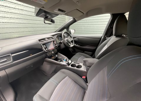 Nissan LEAF N-CONNECTA 11