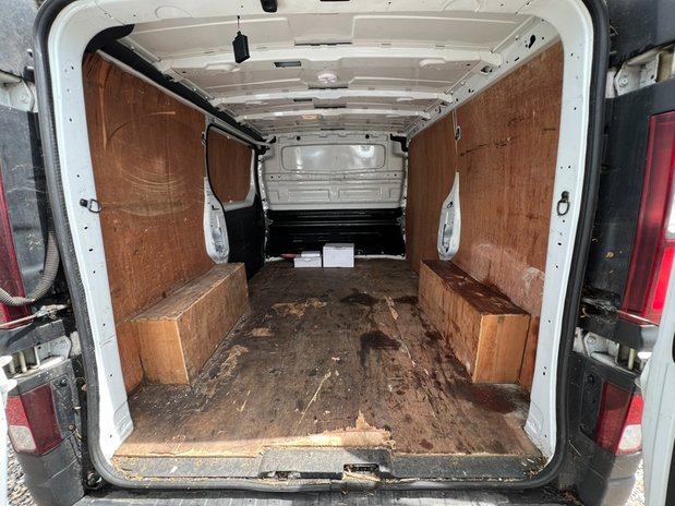 Vauxhall Vivaro SWB L1H1 Low Roof 2700 NO VAT 10
