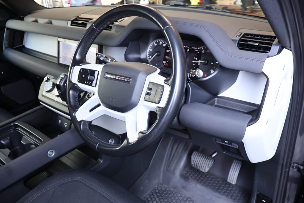 Land Rover Defender 90 HARD TOP MHEV GENUINE REAR SEATS FITTED COST 6K PLUS VAT AT DEALER 26
