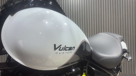 Kawasaki Vulcan 900 2017 ONLY 11K SERVICED LIGHTWEIGHT CRUISER BIKE 900CC 44