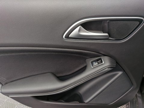 Mercedes-Benz GLA 2.0 GLA250 AMG Line 7G-DCT 4MATIC Euro 6 (s/s) 5dr 25