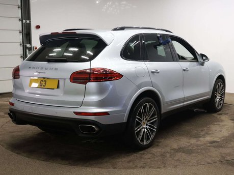 Porsche Cayenne 3.0 Cayenne D Platinum Edition V6 Tiptronic S A 4WD 5dr 11