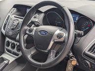 Ford Focus ZETEC NAVIGATOR TDCI 13