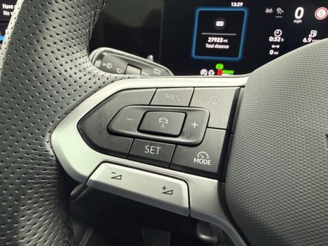 Volkswagen Tiguan 1.5 TSI eHybrid 19.7kWh R-Line SUV 5dr Petrol Plug-in Hybrid DSG Euro 6 (s/ 37