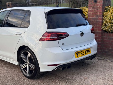 Volkswagen Golf 2.0 Golf R DSG 4WD 5dr 14