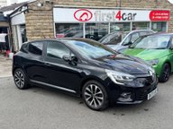 Renault Clio ICONIC TCE BOSE 1