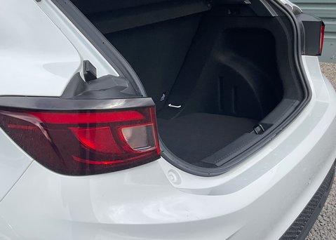 MG MG3 1.5 HYBRID+ SE 8