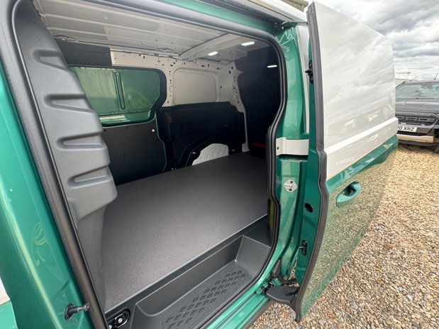 Volkswagen Id.Buzz AUTO LWB L2 Delivery Miles Commerce Plus Air Alloys Cam EURO 6 NO VAT 11