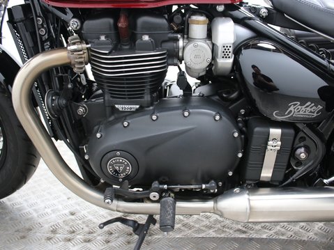 Triumph Bobber BONNEVILLE BOBBER 18