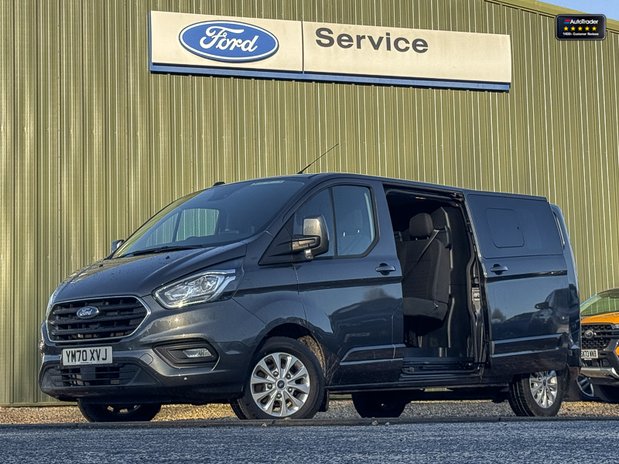 Ford Transit Custom Crew Cab [SOLD MT] AUTO 170ps LWB L2H1 Limited 300 Air Con Alloys Sensors S 1