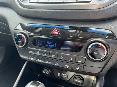 Hyundai TUCSON (Sold)1.7 CRDi Blue Drive SE Nav SUV 5dr Diesel DCT Euro 6 (s/s) (141 ps) 27