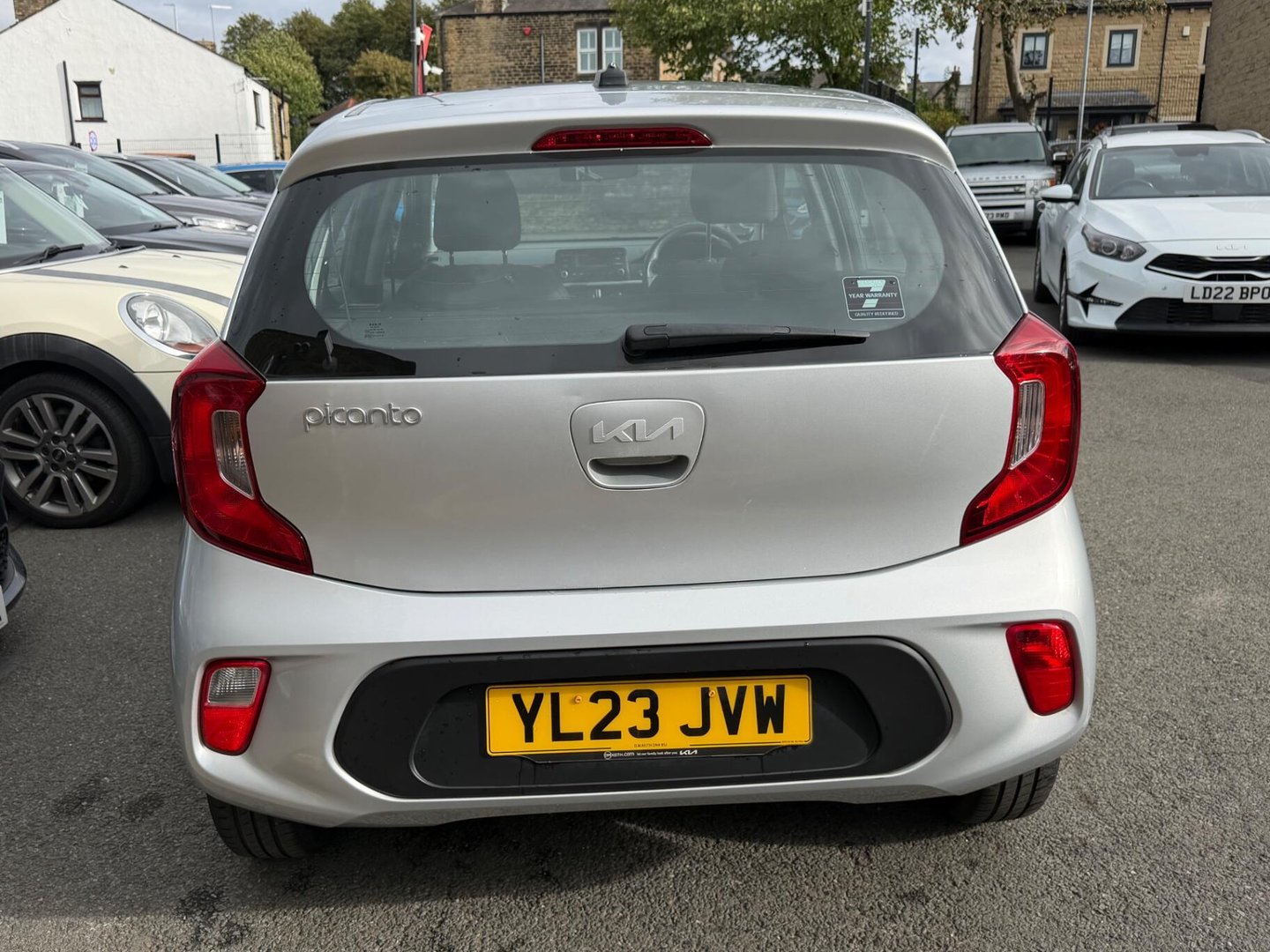 2023 Kia Picanto — image 4