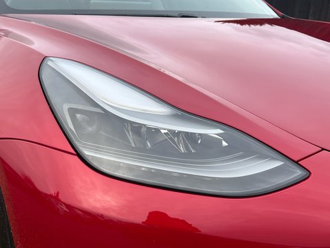 Tesla Model 3 STANDARD RANGE PLUS 17