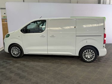 Vauxhall Vivaro 1.5 Vivaro F2700 Professional S/S 1