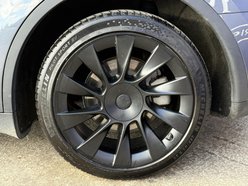 Tesla Model Y (Dual Motor) Long Range SUV 5dr Electric Auto 4WDE (384 bhp) 16