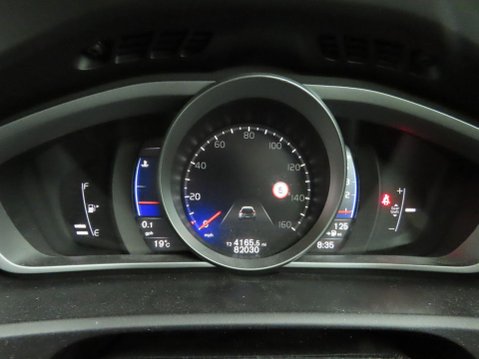 Volvo V40 2.0 D3 R-Design Nav Plus Euro 6 (s/s) 5dr 10