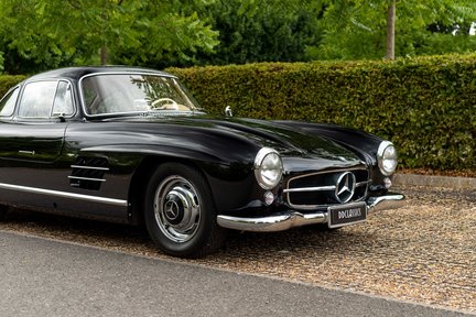 Mercedes-Benz 300 SL Gullwing 14