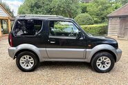 Suzuki Jimny SZ4 23