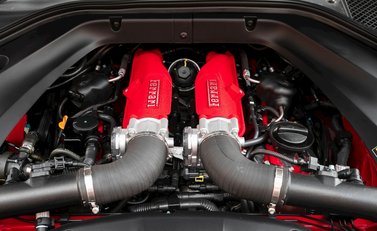 Ferrari California T HS 31