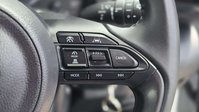 Toyota Yaris 1.5 VVT-h Icon Hatchback 5dr Petrol Hybrid E-CVT Euro 6 (s/s) (116 ps) 25