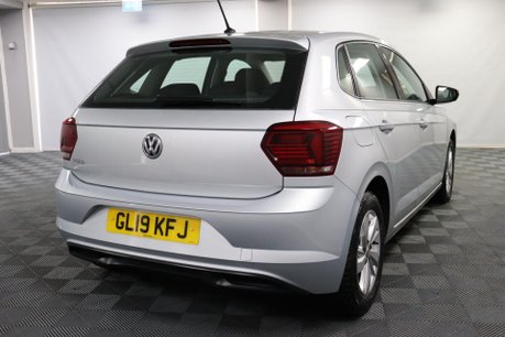 Volkswagen Polo SE TSI 11