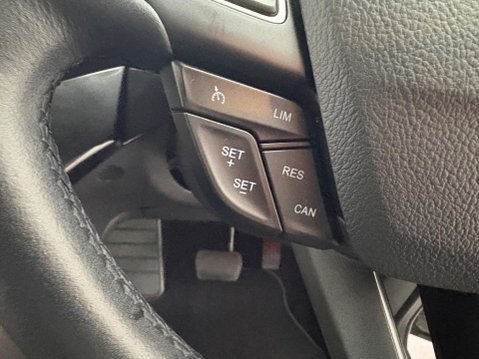 Ford C-Max 2.0 TDCi Titanium Powershift Euro 6 (s/s) 5dr (Nav) 20