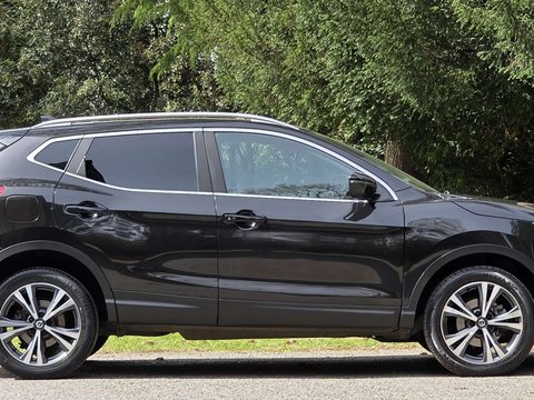 Nissan Qashqai 1.3 Qashqai N-Connecta DiG-T Semi-Auto 5dr 4