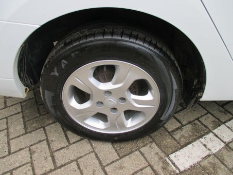 Dacia Logan 0.9 TCe Laureate Euro 6 (s/s) 5dr 13