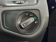 Volkswagen Golf 1.6 TDI SE Nav Hatchback 5dr Diesel DSG Euro 6 (s/s) (115 ps) 44