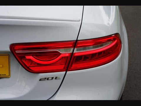 Jaguar XE 2.0i GPF R-Sport Auto Euro 6 (s/s) 4dr 28