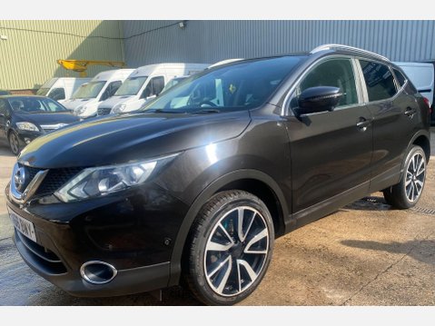 Nissan Qashqai 1.6 dCi Tekna SUV 5dr Diesel Manual 2WD Euro 6 (s/s) (130 ps) 15
