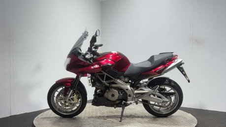 Aprilia Shiver GT 2011 ONLY 20K 1 OWNER NEW MOT VERY CLEAN SUPERMOTO 750CC 4