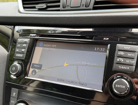 Nissan Qashqai 1.5 Qashqai Acenta Premium dCi 5dr 17